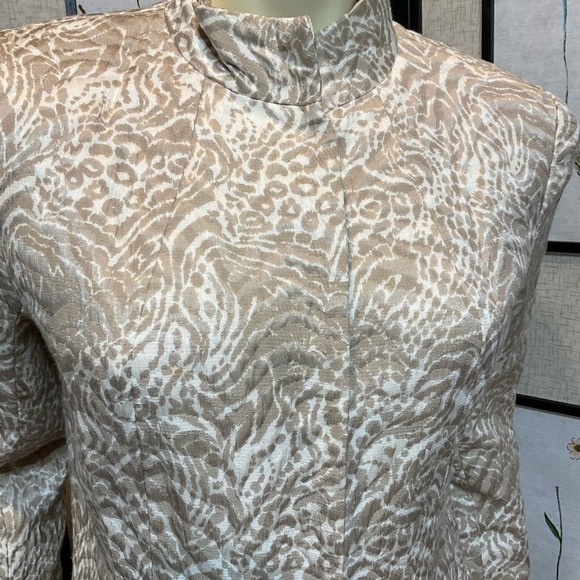 Neiman Marcus Exclusive Silk/Cotton Blend Brocade Blazer Size 8 - Picture 5 of 7